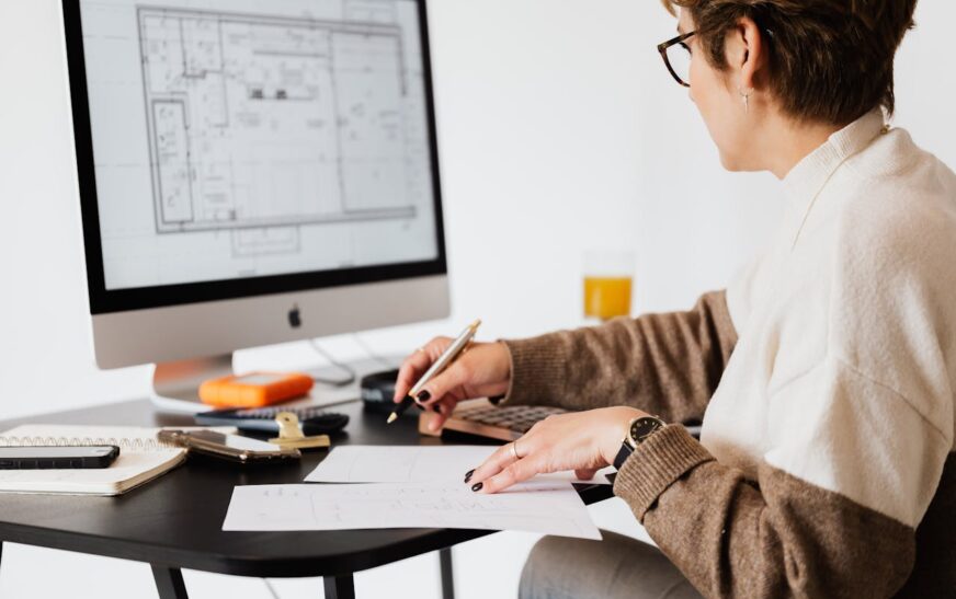 How Paperless Construction Companies Cut Chaos, Costs, And Risk